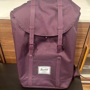 Herschel Retreat backpack 23L in BlackBerry
